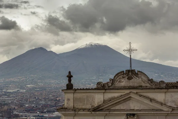 Alte Italienische Kirche Mit Vesuv Hintergrund Neapel Italien — Stockfoto