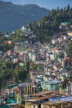 Gangtok City, Sikkim devletin, Kuzey Hindistan başkenti havadan görünümü