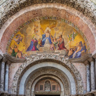 Basilica de San Marco Venedik İtalya için dış ana girişteki fresco