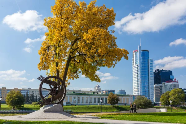 Minsk Bielorrússia Setembro 2017 Monumento Aos Bielorrussos Longe Sua Terra — Fotografia de Stock