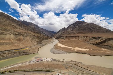 izdiham zanskar ve indus nehir - leh, ladakh, Hindistan