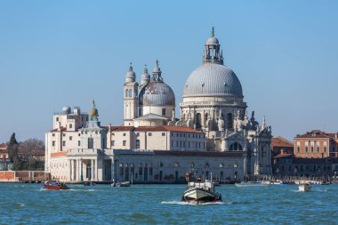 Santa Maria della Salute su gün manzaralı Venedik, İtalya