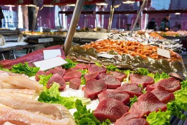 stock image Tuna steaks and other fish meat at Mercato Ittico di Rialto - venetian fish market in Venice, Italy