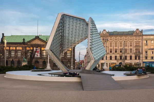 Poznan Poland April 2018 Freedom Square Modern Fountain Poznan — Stock Photo, Image