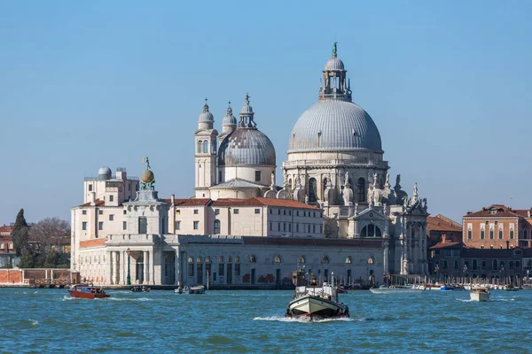 Santa Maria Della Salute Vista Dia Beira Mar Veneza Itália — Fotografia de Stock