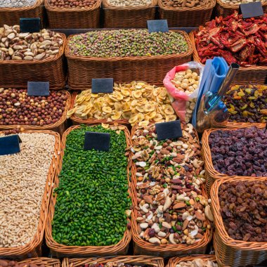 Kurutulmuş meyve ve fındık piyasası Barcelona, İspanya