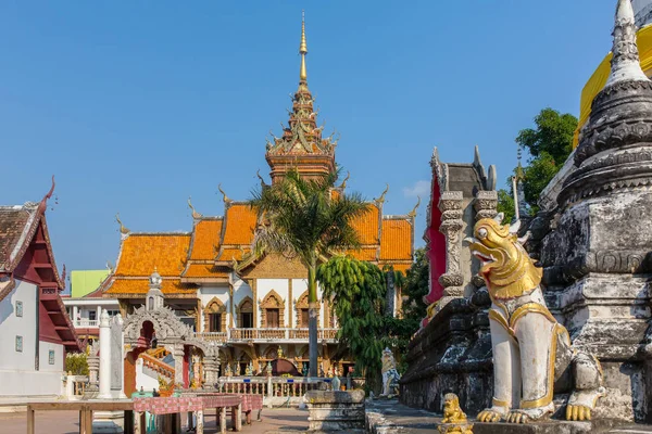 Wat Buppharam Templo Chiang Mai Tailandia —  Fotos de Stock