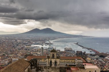 Gündüz, İtalya, Napoli şehir üstten görünüm