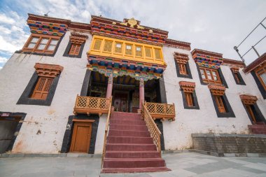 Likir Gompa Manastırı Ladakh, Hindistan için giriş