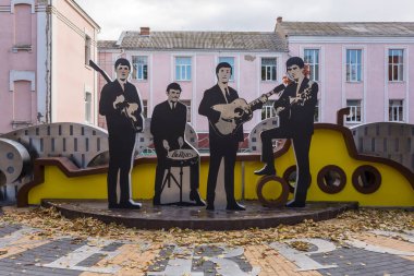 Vinnitsya, Ukrayna - 13 Ekim 2017: Beatles anıt Vinnitsya şehir merkezinde, Ukrayna