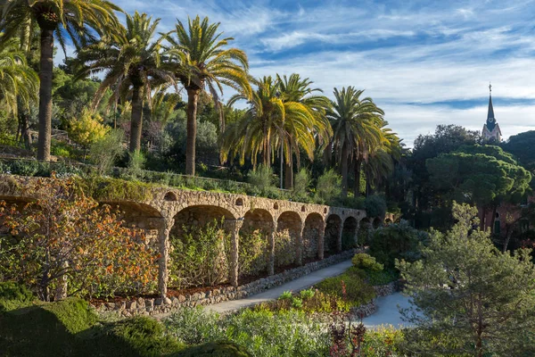 Barcelona, İspanya Antoni Gaudi tarafından tasarlanan Famous Park Guell.