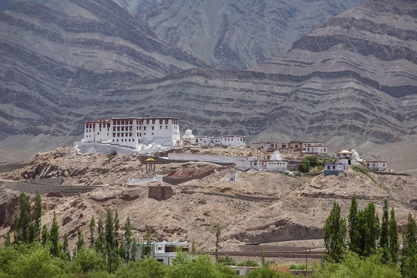 Templo Stakna Gompa Monasterio Budista Con Vistas Las Montañas Del —  Fotos de Stock