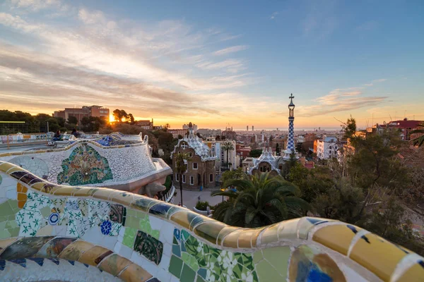 Sunrise view of the Park Guell in Barcelona — Stock Photo, Image