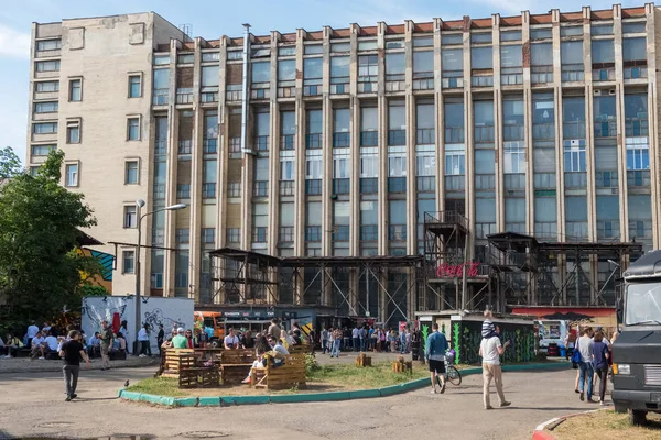 Summer view of the famous alternative place called Pesochnica in Minsk, Belarus — Stock Photo, Image