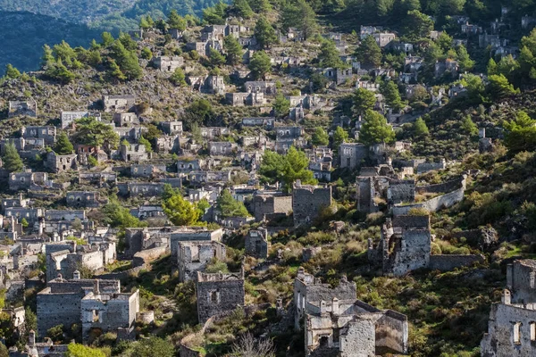 A aldeia grega abandonada de Kayakoy, Turquia . — Fotografia de Stock