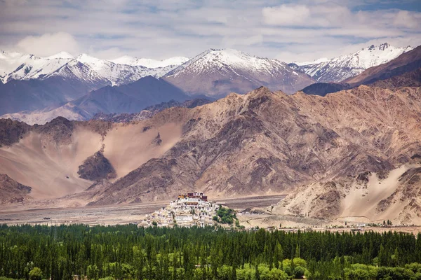 Ladakh, 인도에서 바라본 수도원. — 스톡 사진