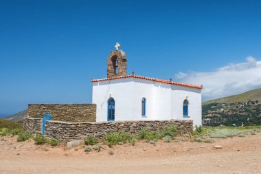 Andros adasındaki Kiklad Rum Ortodoks Kilisesi,