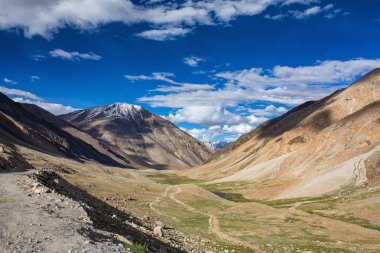 Ladakh Himalaya dağları manzara, Hindistan. 