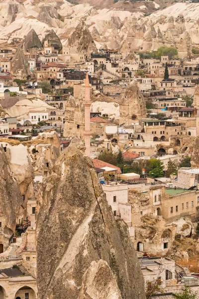 Pueblo Goreme en Capadocia, Turquía — Foto de Stock