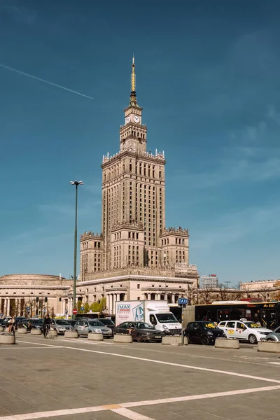 Palast der Kultur und Wissenschaft in Warschau, Polen — Stockfoto