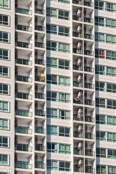 Background texture of many balconies on high-rise apartment building — Stock Photo, Image