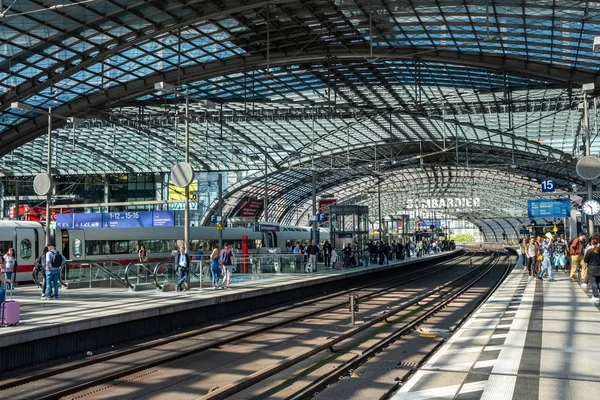 Berlin Merkez tren istasyonu Hauptbahnhof