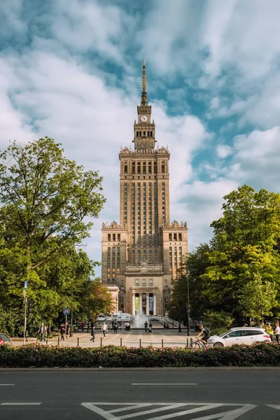 Kultur- och vetenskapspalats i Warszawa, Polen — Stockfoto