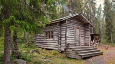 Oulanka Ulusal Parkı, Finlandiya 'da geleneksel ahşap kulübe