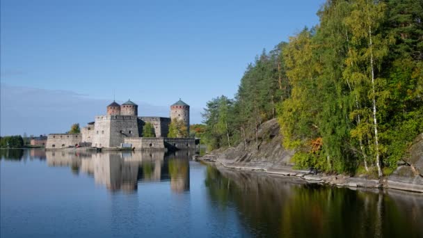 Замок Олавинлинна в Савонлинне, Финляндия — стоковое видео