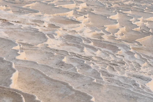 乾燥天然温泉水｜トラバーチンテラスの形成 — ストック写真