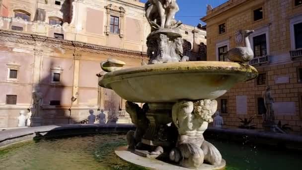 Fontänen Praetorian eller Fontana Pretoria i Palermo, Sicilien, Italien — Stockvideo