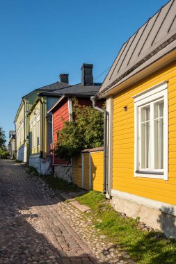 Porvoo, Finlandiya 'da kırsal renkli evler