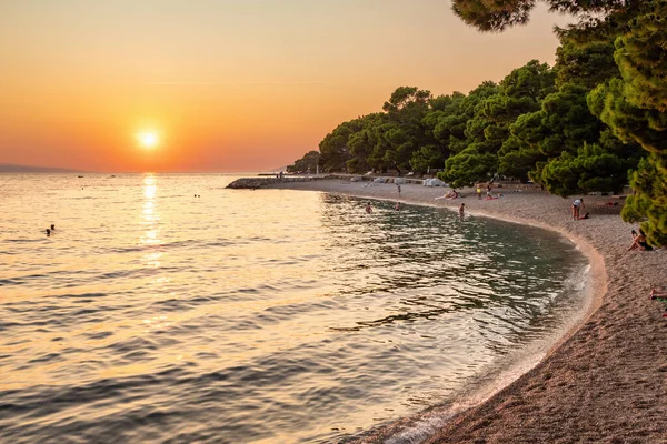 Красивый пляж в Макарска Ривьера, Далмация, Хорватия — стоковое фото