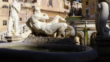 Palermo, Sicilya, İtalya 'daki Praetorian Çeşmesi veya Fontana Pretoria