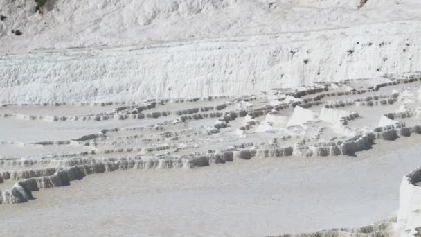 Formazioni secche terrazza naturale acqua di sorgente travertino — Video Stock