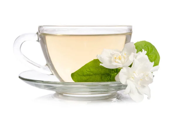 Glas Tee Mit Jasminblüten Isoliert Auf Weißem Hintergrund — Stockfoto