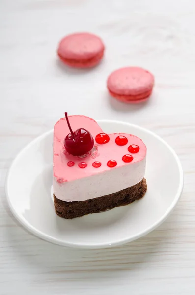 Nice Cake Form Heart Macaroons Table — Stock Photo, Image