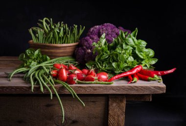 Sebze. Rustik tablo taze sebze