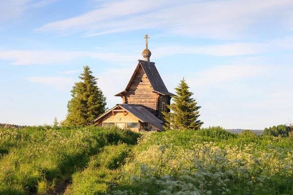 Houten orthodoxe kerk in Karelië. Stockfoto