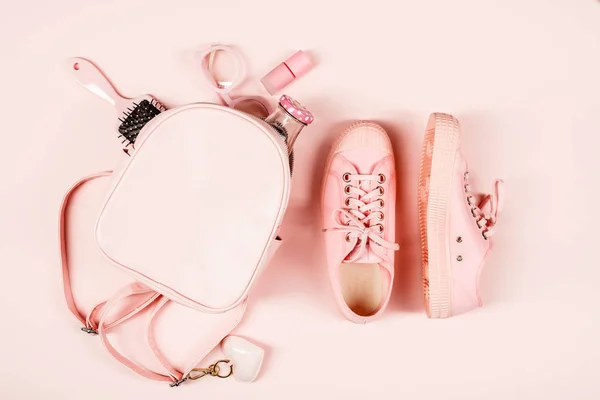 Beautiful flat lay with trendy accessories — Stock Photo, Image