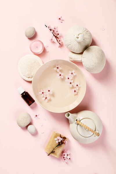 SPA настройки на розовом фоне
