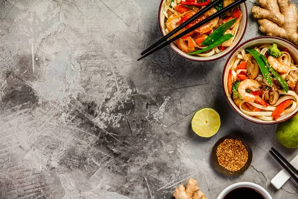 Stir Fry with noodles — Stock Photo, Image