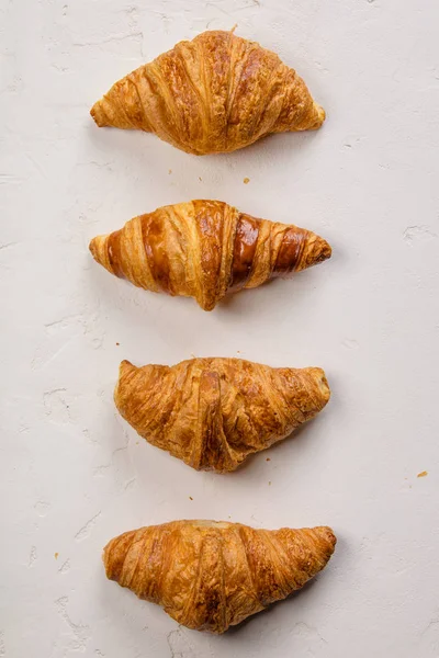 Croissants Frescos Sobre Fundo Concreto Rústico Flat Lay — Fotografia de Stock