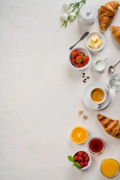 Kontinentales Frühstück Von Oben Eingefangen Flach Gelegt Kaffee Orangensaft Croissants — Stockfoto