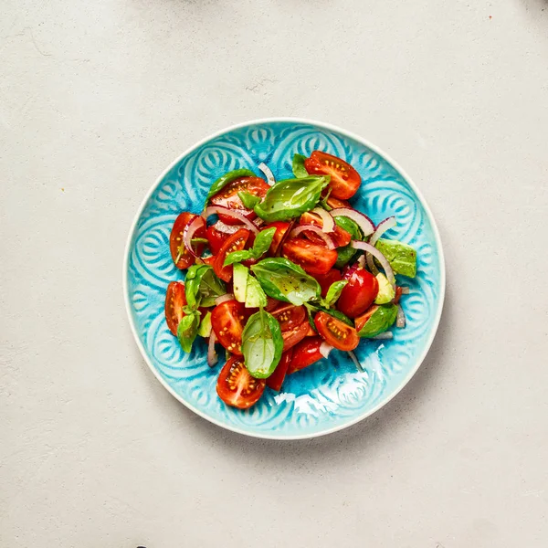 Healthy salad and ingredients — Stock Photo, Image