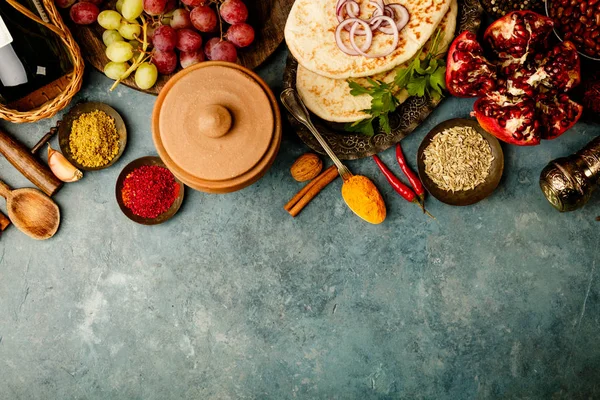 Middle eastern or arabic tradition ingredients — Stock Photo, Image