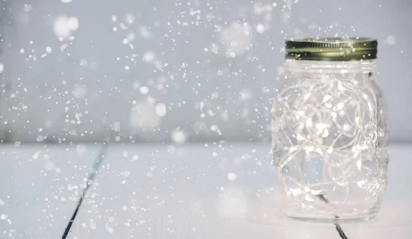Weihnachtsbeleuchtung im Einmachglas — Stockfoto