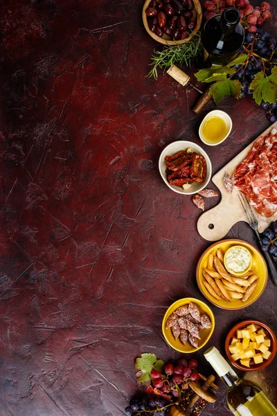 Vin och tapas, ovanifrån — Stockfoto