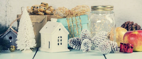Christmas decoration on wooden background, horizontal composition — Stock Photo, Image