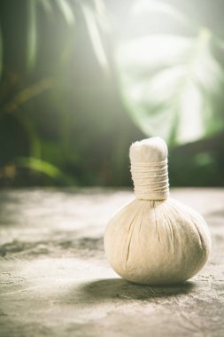 Spa kompozisyon tropikal arka planda, yakın çekim